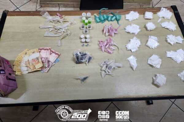 pm-prende-suspeitos-de-trafico-de-drogas-em-taboao-da-serra