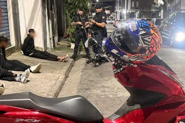 GCM de Taboão da Serra apreende armas e prende dois jovens com moto roubada e placa adulterada gcm-de-taboao-da-serra-apreende-armas-e-prende-dois-jovens-com-moto-roubada-e-placa-adulterada