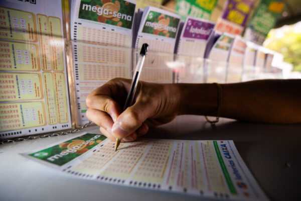 Loterias: confira dezenas da Quina 6914 e sorteios de hoje (29/12) loterias:-confira-dezenas-da-quina-6914-e-sorteios-de-hoje-(29/12)