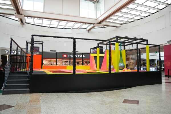 shopping-taboao-tem-horario-especial-no-feriado-de-1o-de-maio