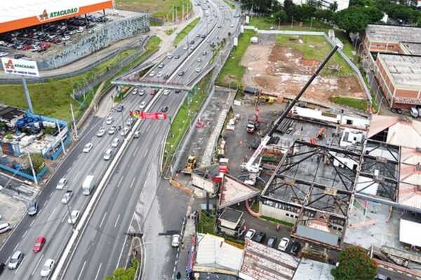 Metrô avança em Taboão da Serra e obra provoca interdição de rua a começar deste sábado (6) metro-avanca-em-taboao-da-serra-e-obra-provoca-interdicao-de-rua-a-partir-deste-sabado-(6)