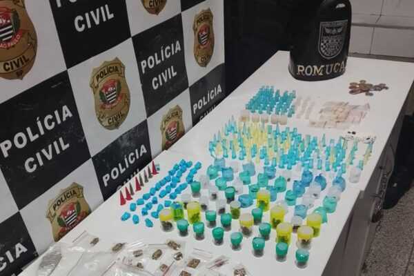 Taboão da Serra: adolescente é confiscado com mais de 270 porções de drogas durante ação da GCM taboao-da-serra:-adolescente-e-apreendido-com-mais-de-270-porcoes-de-drogas-durante-acao-da-gcm