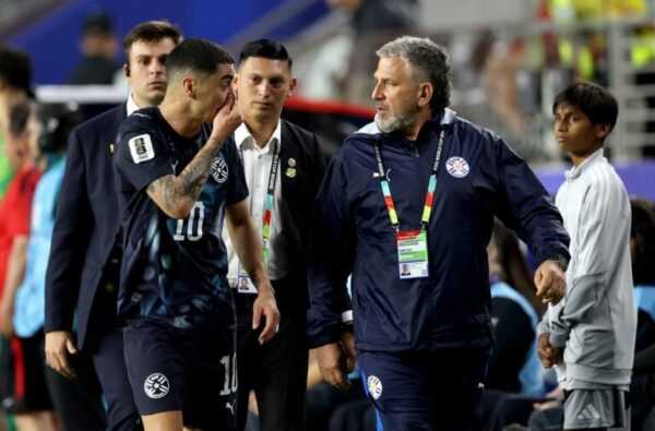 protocolo-vini-jr:-jogador-do-paraguai-e-o-1o-expulso-na-copa-do-mundo